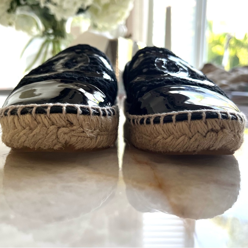 Chanel Interlocking CC Logo Black Lace Espadrilles - Picture 9 of 10